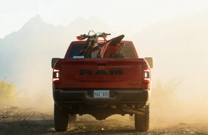  Dodge RAM 2500 2025: Changes, Price, Pictures